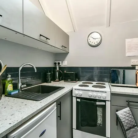 Fifth Milestone Annexe York