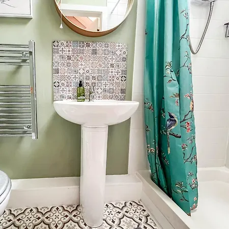 Fifth Milestone Annexe Apartamento York
